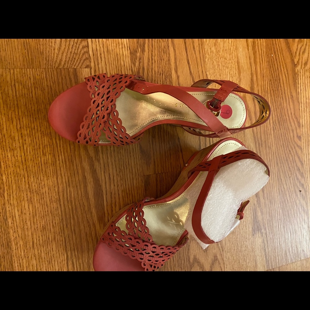 Ivanka Trump sandals.